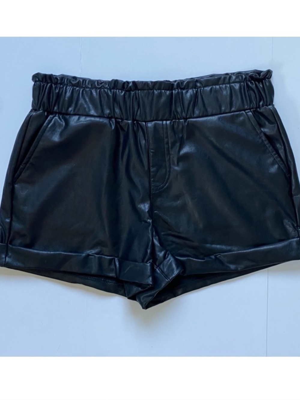 Women's Faux Leather Shorts Size Medium Black Cuffs Paper Bag Waist EUC